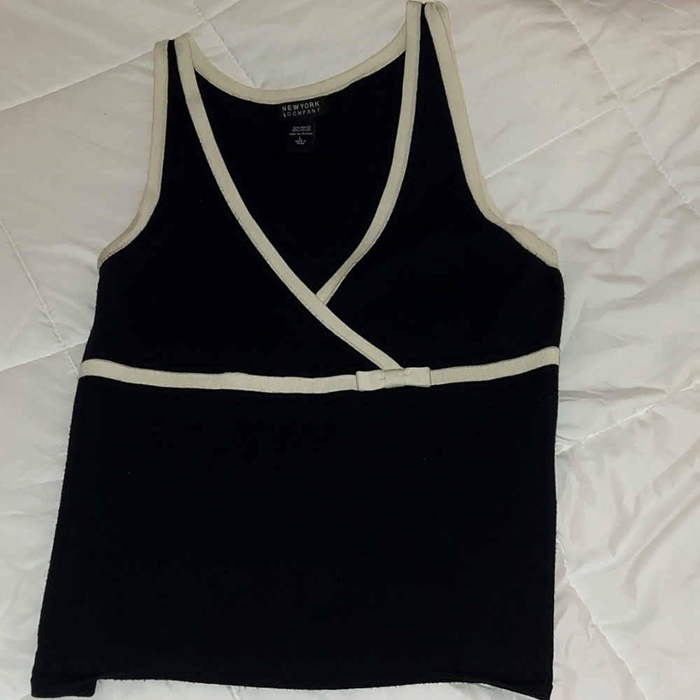 NY & Co Black and White Shirt with Bow Detail Large